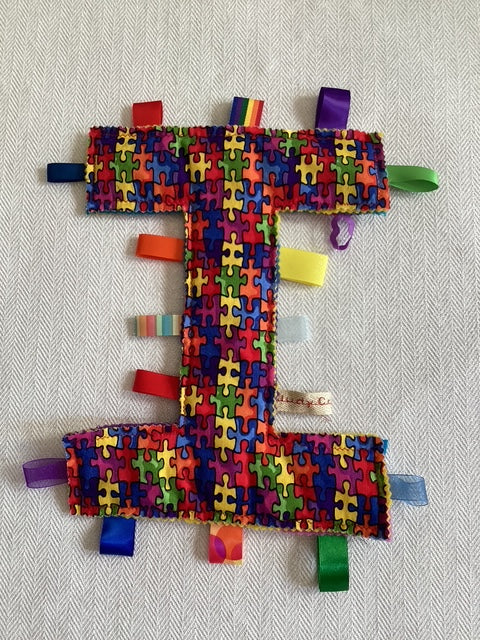 Sensory | Crinkle Toy Letter i