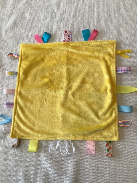 Sensory | 4 square Crinkle Toy Large | Assorted Themes
